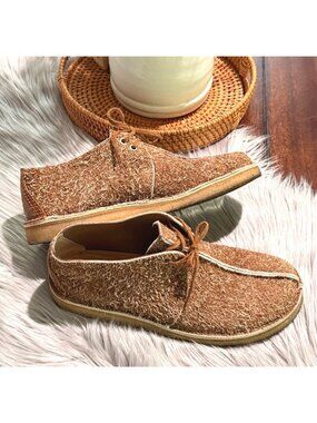 size 9/EUR 42 Clark's mens Desert Trek Cola Hairy Suede lace up shoes